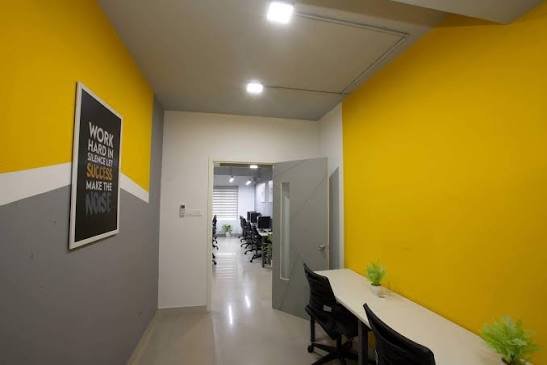 Novelty IT HUB Workspace 3